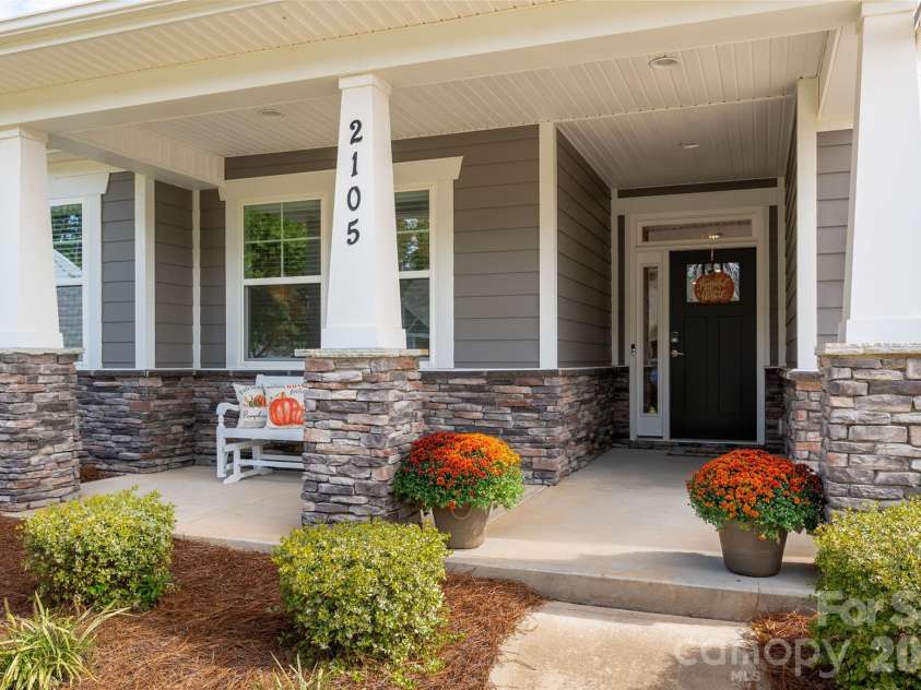2105 Manor Stone Drive, Indian Trail, NC 28079.  MLS# CAR4432000, YatesRealty ID 55664. 