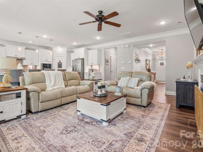 2105 Manor Stone Drive, Indian Trail, NC 28079.  MLS# CAR4432000, YatesRealty ID 55664. 