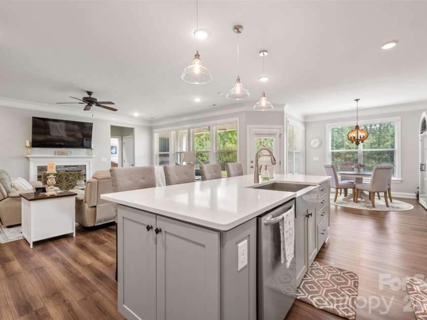 2105 Manor Stone Drive, Indian Trail, NC 28079.  MLS# CAR4432000, YatesRealty ID 55664. 
