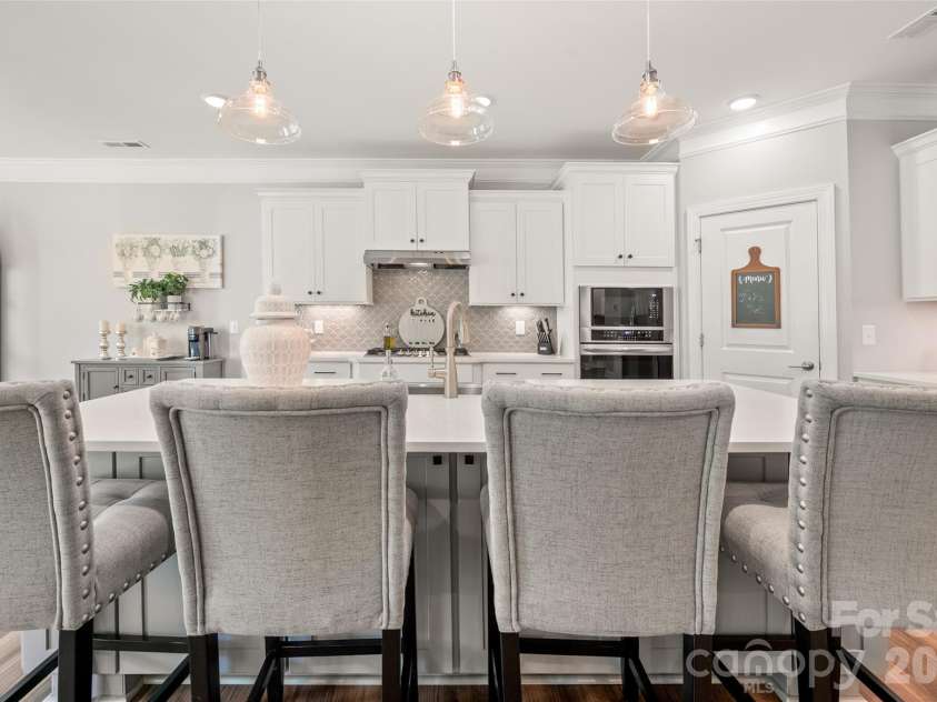 2105 Manor Stone Drive, Indian Trail, NC 28079.  MLS# CAR4432000, YatesRealty ID 55664. 
