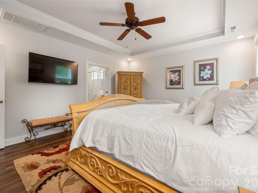 2105 Manor Stone Drive, Indian Trail, NC 28079.  MLS# CAR4432000, YatesRealty ID 55664. 