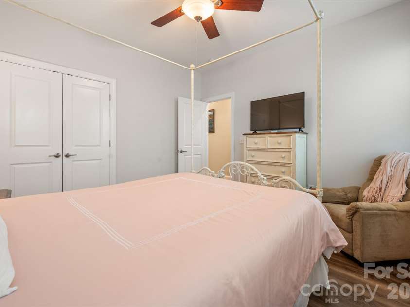 2105 Manor Stone Drive, Indian Trail, NC 28079.  MLS# CAR4432000, YatesRealty ID 55664. 