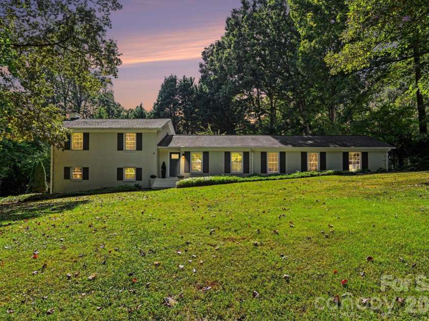 2271 Ferncliff Road, Rock Hill, SC 29732.  MLS# CAR4431978, YatesRealty ID 55667. 
