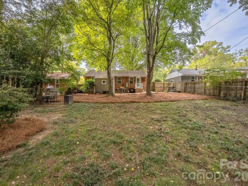 4805 Murrayhill Road, Charlotte, NC 28209.  MLS# CAR4431947, YatesRealty ID 55669. Backyard