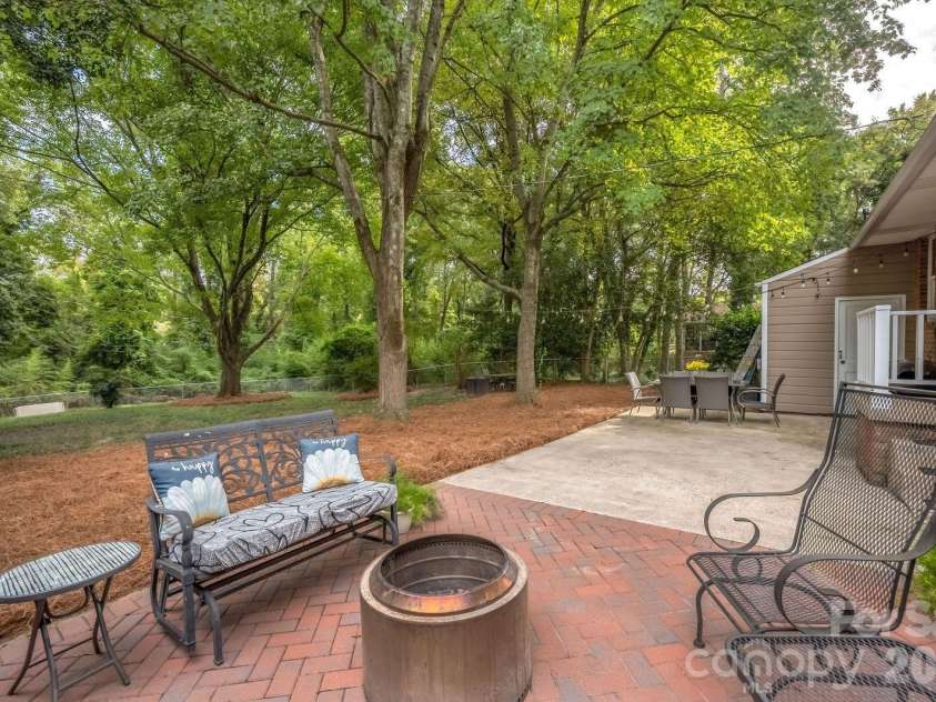 4805 Murrayhill Road, Charlotte, NC 28209.  MLS# CAR4431947, YatesRealty ID 55669. Brick paver sitting area