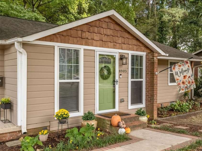 4805 Murrayhill Road, Charlotte, NC 28209.  MLS# CAR4431947, YatesRealty ID 55669. Front exterior