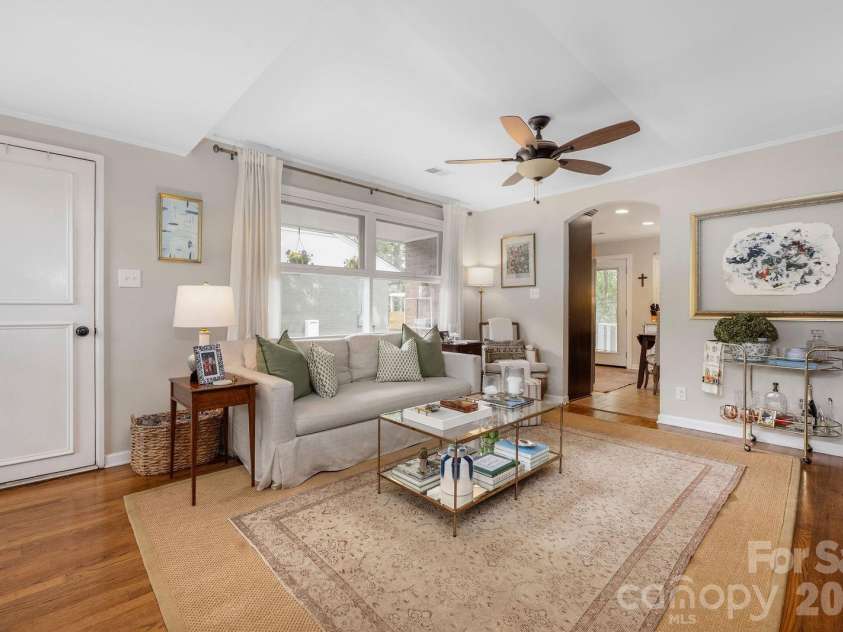 4805 Murrayhill Road, Charlotte, NC 28209.  MLS# CAR4431947, YatesRealty ID 55669. Living room