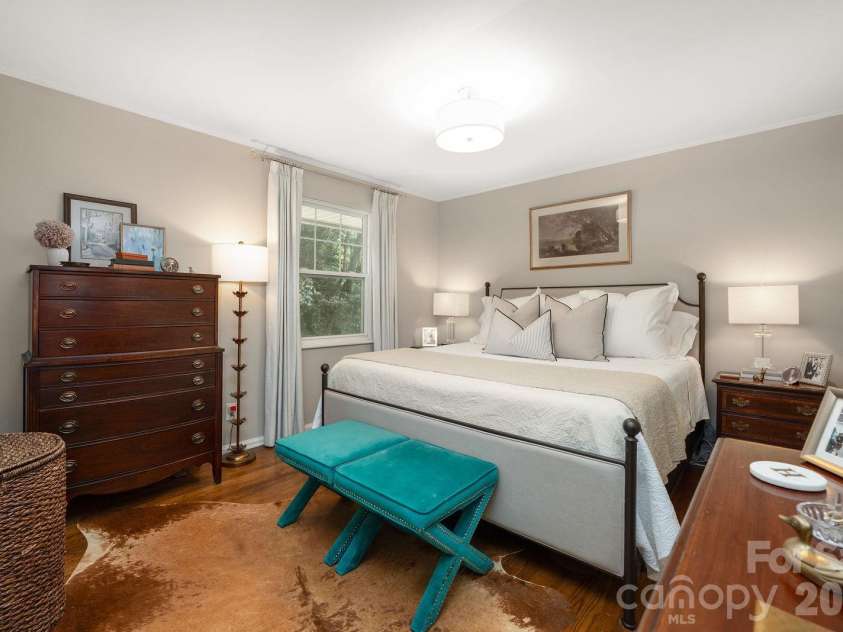 4805 Murrayhill Road, Charlotte, NC 28209.  MLS# CAR4431947, YatesRealty ID 55669. Primary bedroom