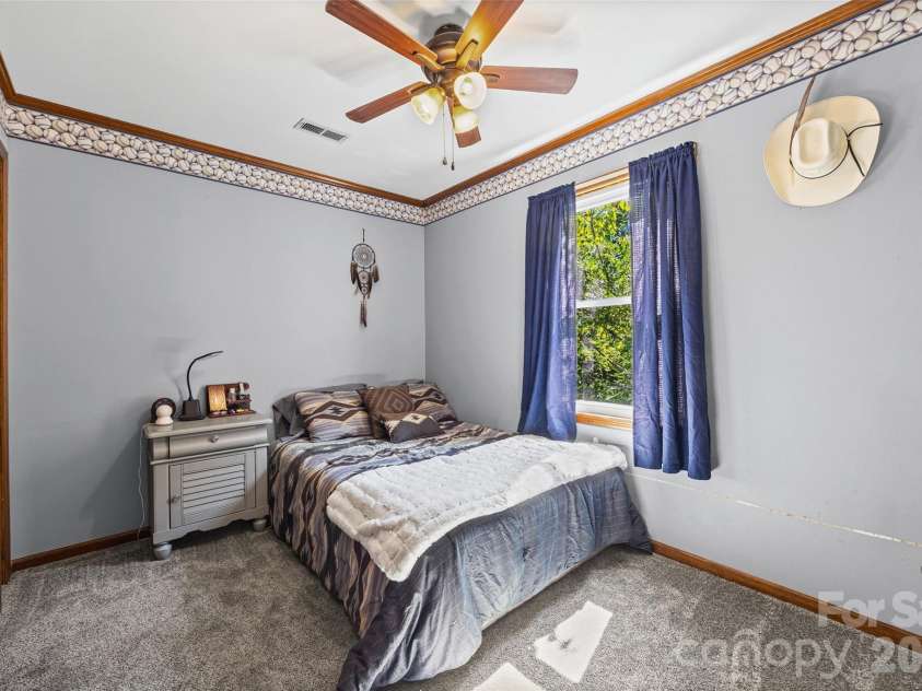 419 Holly Drive, Belmont, NC 28012.  MLS# CAR4431894, YatesRealty ID 55672. 
