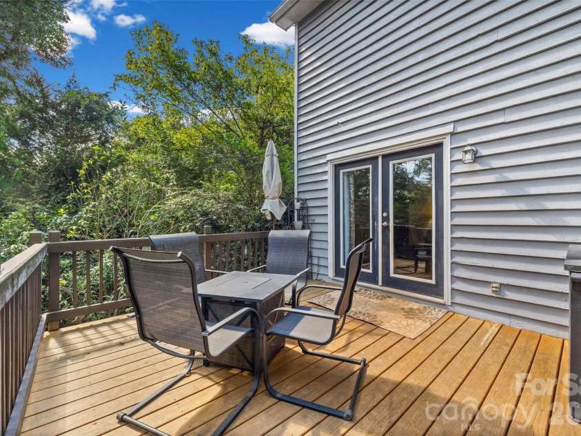 419 Holly Drive, Belmont, NC 28012.  MLS# CAR4431894, YatesRealty ID 55672. 