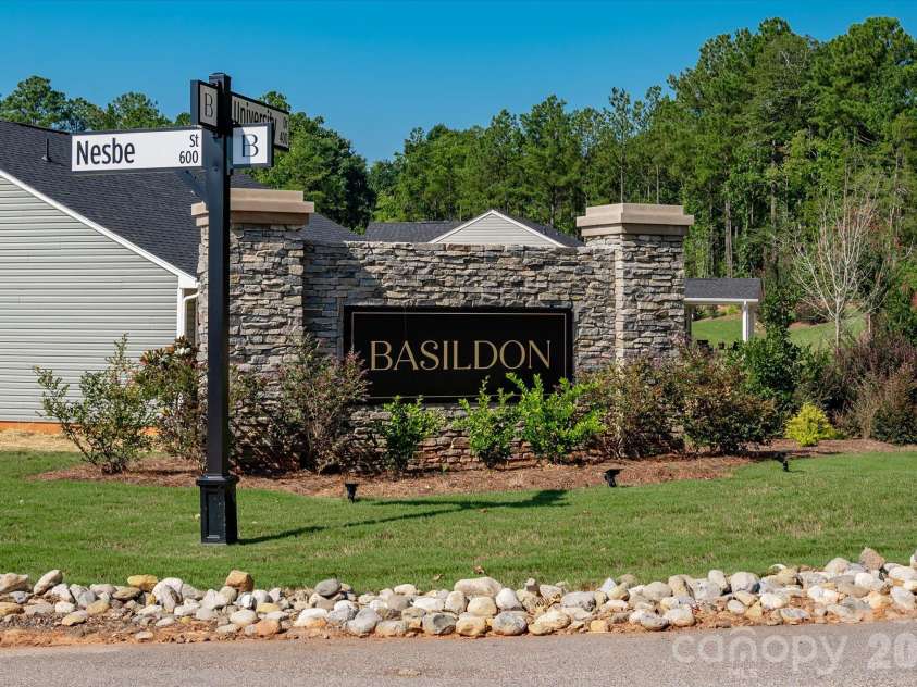 201 Lady Catherine Street, Lancaster, SC 29720.  MLS# CAR4431877, YatesRealty ID 55673. 