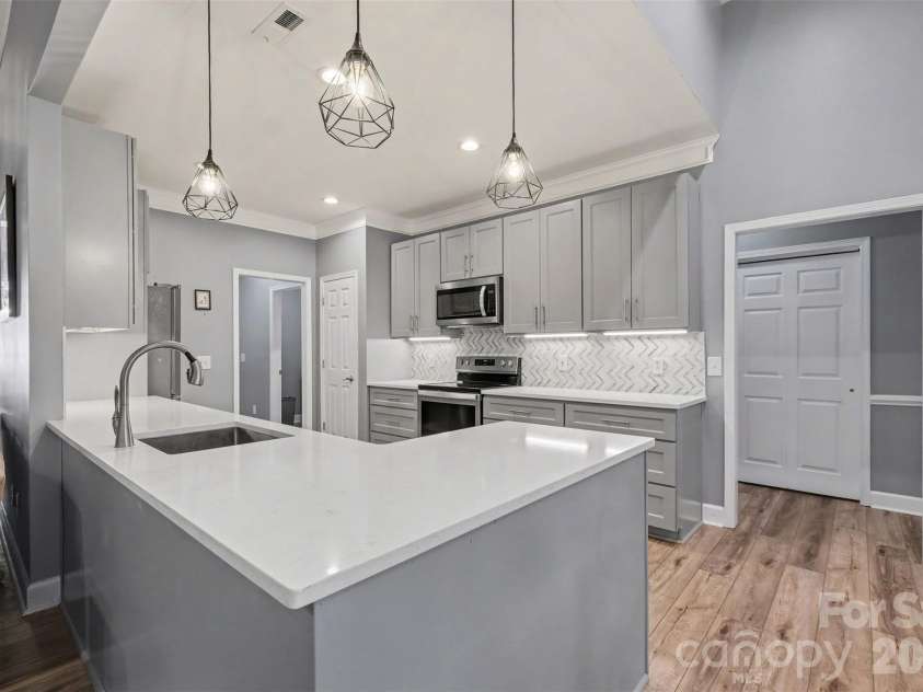 3364 Garrett Drive, Concord, NC 28027.  MLS# CAR4431700, YatesRealty ID 55674. 