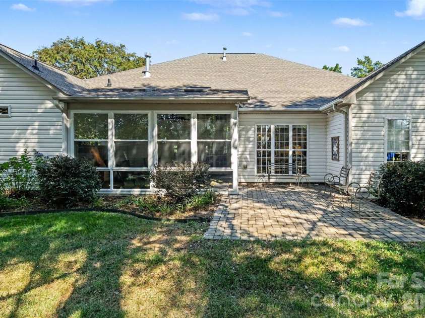 3364 Garrett Drive, Concord, NC 28027.  MLS# CAR4431700, YatesRealty ID 55674. 