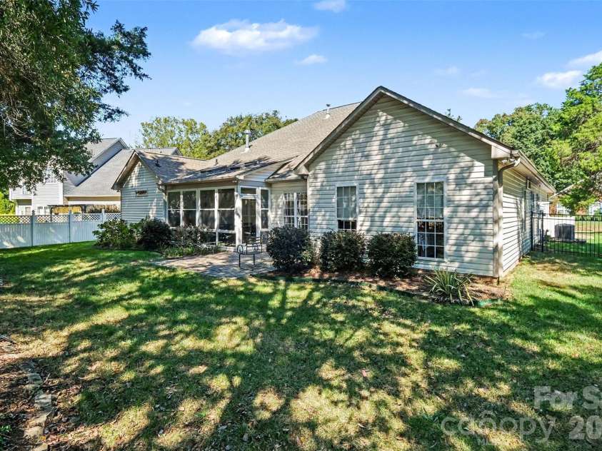 3364 Garrett Drive, Concord, NC 28027.  MLS# CAR4431700, YatesRealty ID 55674. 