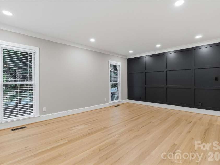 9414 Tillot Drive, Matthews, NC 28105.  MLS# CAR4431746, YatesRealty ID 55675. 