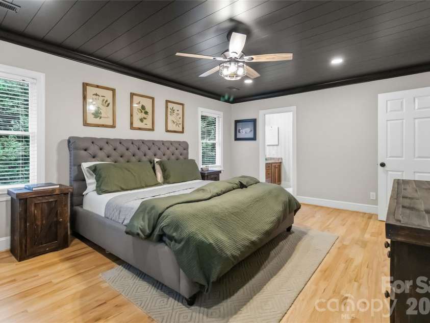 9414 Tillot Drive, Matthews, NC 28105.  MLS# CAR4431746, YatesRealty ID 55675. 