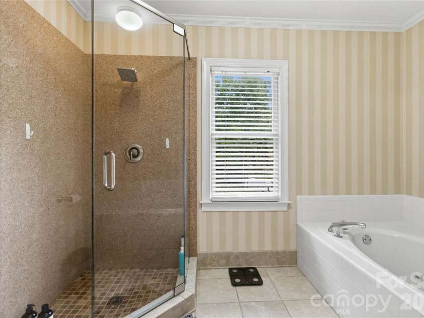 9414 Tillot Drive, Matthews, NC 28105.  MLS# CAR4431746, YatesRealty ID 55675. 