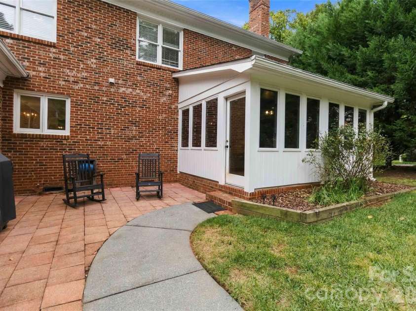 9414 Tillot Drive, Matthews, NC 28105.  MLS# CAR4431746, YatesRealty ID 55675. 
