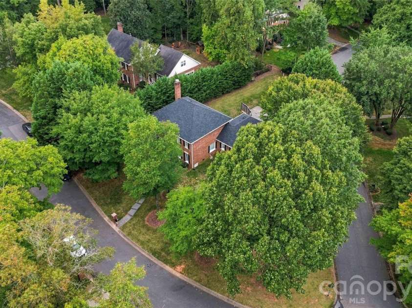 9414 Tillot Drive, Matthews, NC 28105.  MLS# CAR4431746, YatesRealty ID 55675. 