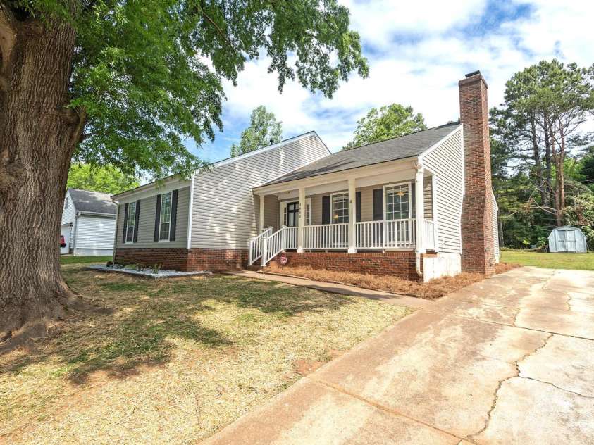 2600 Olde Whitehall Road, Charlotte, NC 28273.  MLS# CAR4431549, YatesRealty ID 55679. 