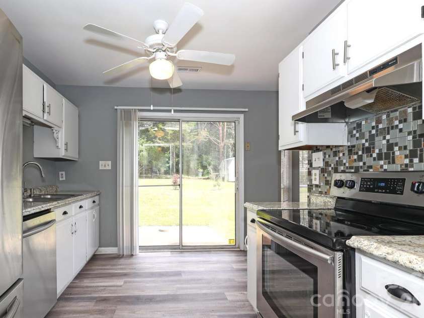 2600 Olde Whitehall Road, Charlotte, NC 28273.  MLS# CAR4431549, YatesRealty ID 55679. 