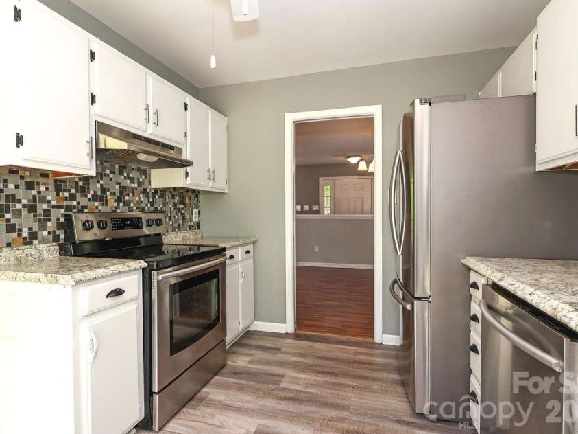 2600 Olde Whitehall Road, Charlotte, NC 28273.  MLS# CAR4431549, YatesRealty ID 55679. 