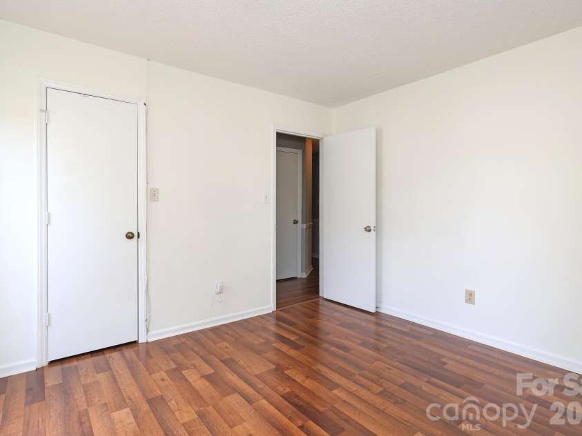 2600 Olde Whitehall Road, Charlotte, NC 28273.  MLS# CAR4431549, YatesRealty ID 55679. 