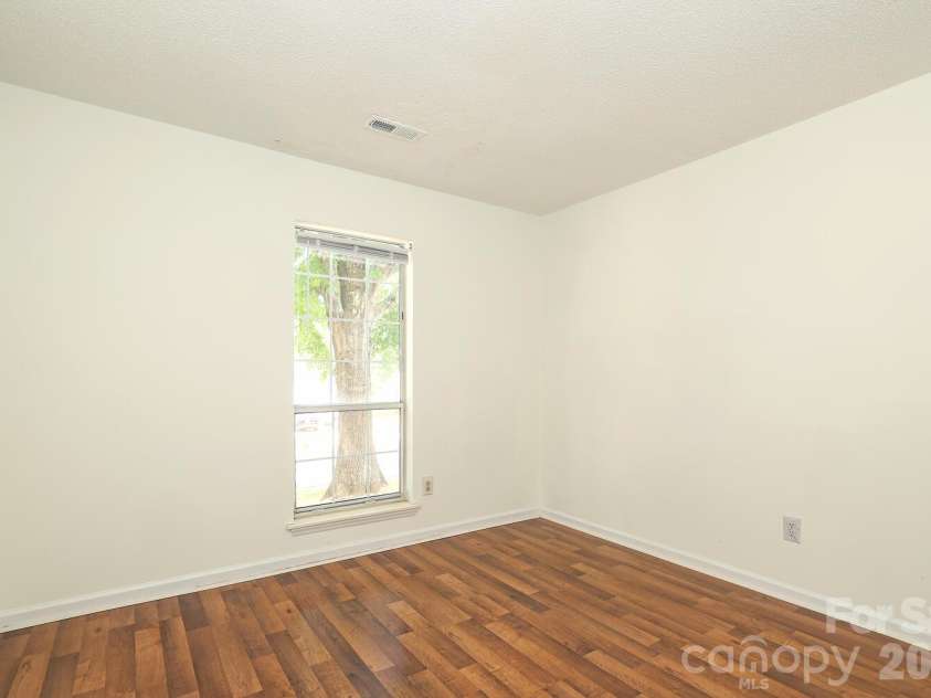 2600 Olde Whitehall Road, Charlotte, NC 28273.  MLS# CAR4431549, YatesRealty ID 55679. 