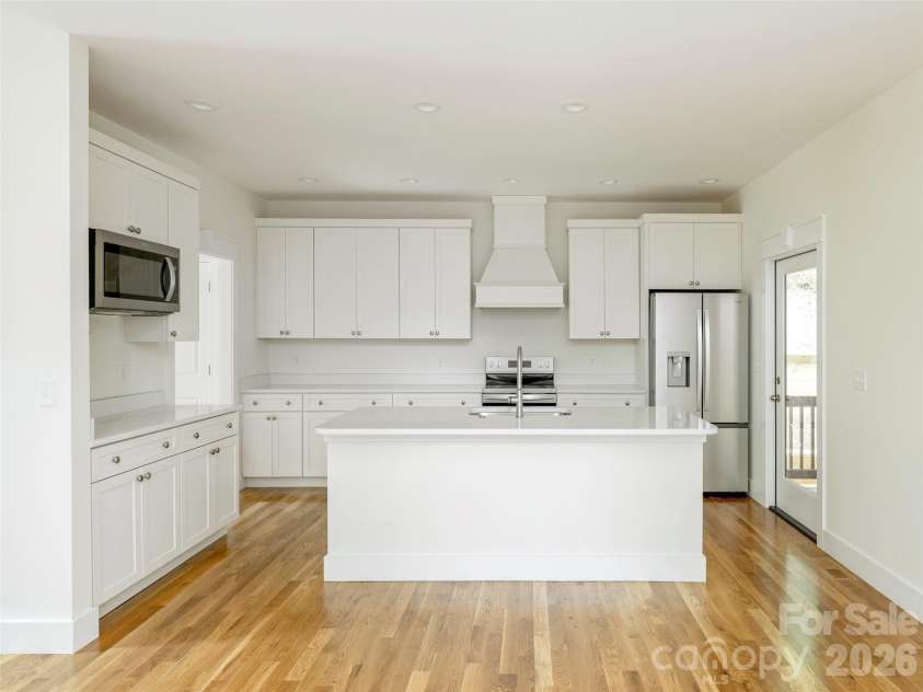366 Mistletoe Trail, Hendersonville, NC 28791.  MLS# CAR4360606, YatesRealty ID 5568. 