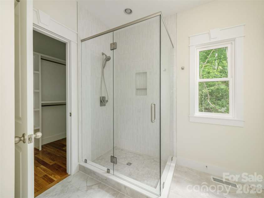 366 Mistletoe Trail, Hendersonville, NC 28791.  MLS# CAR4360606, YatesRealty ID 5568. 