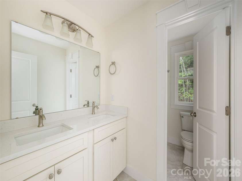 366 Mistletoe Trail, Hendersonville, NC 28791.  MLS# CAR4360606, YatesRealty ID 5568. 