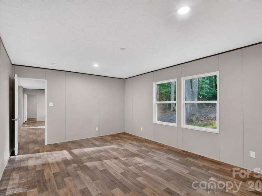 1020 Freedom Drive, Statesville, NC 28625.  MLS# CAR4431635, YatesRealty ID 55680. 