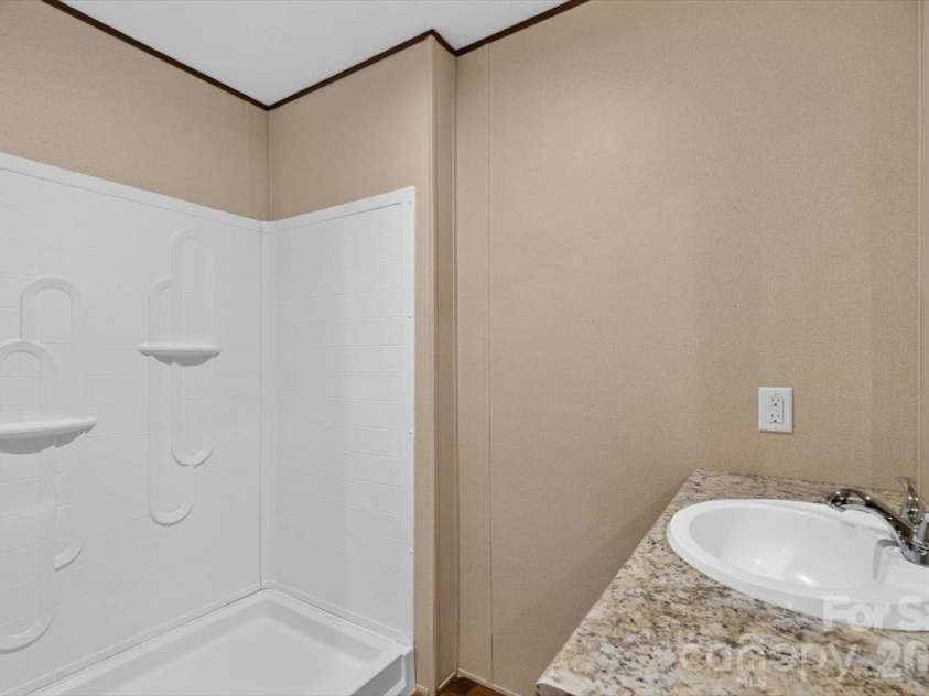 1020 Freedom Drive, Statesville, NC 28625.  MLS# CAR4431635, YatesRealty ID 55680. 