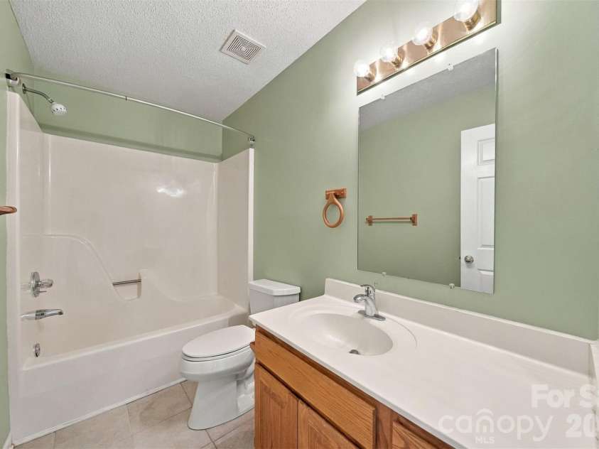 1119 Edgefield Lane, Newton, NC 28658.  MLS# CAR4431602, YatesRealty ID 55681. 