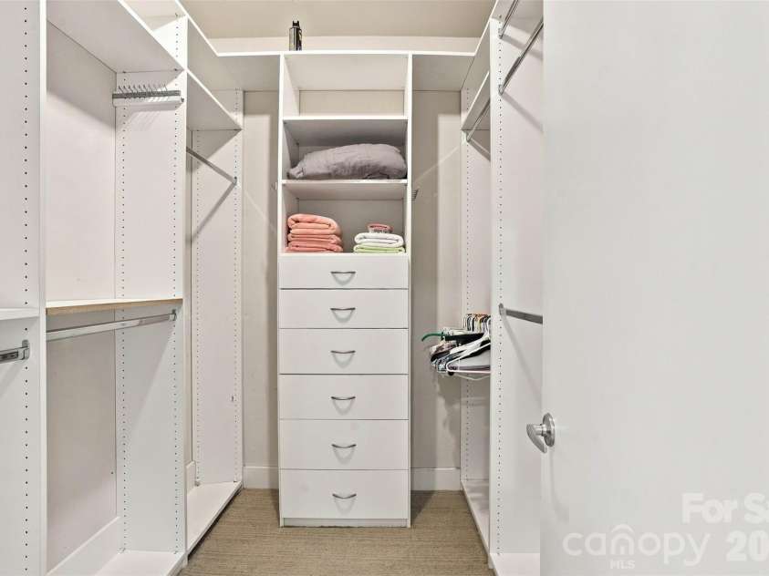 534 McDowell Street, Charlotte, NC 28204.  MLS# CAR4431540, YatesRealty ID 55682. Custom closet