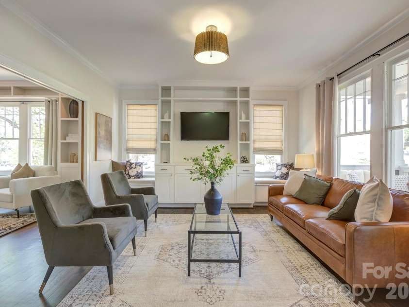 429 West Park Avenue, Charlotte, NC 28203.  MLS# CAR4431534, YatesRealty ID 55683. 