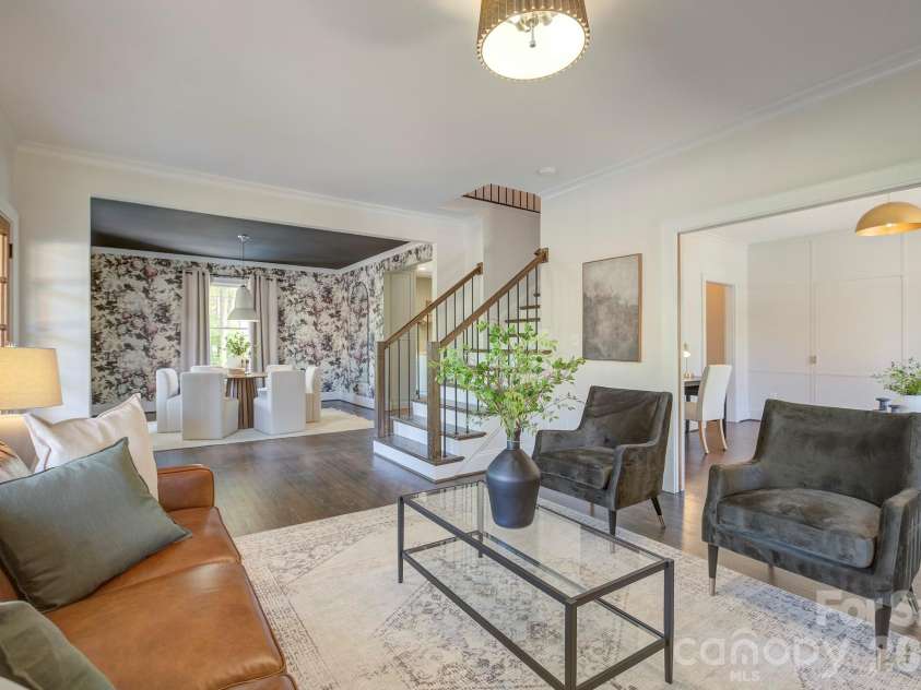 429 West Park Avenue, Charlotte, NC 28203.  MLS# CAR4431534, YatesRealty ID 55683. 