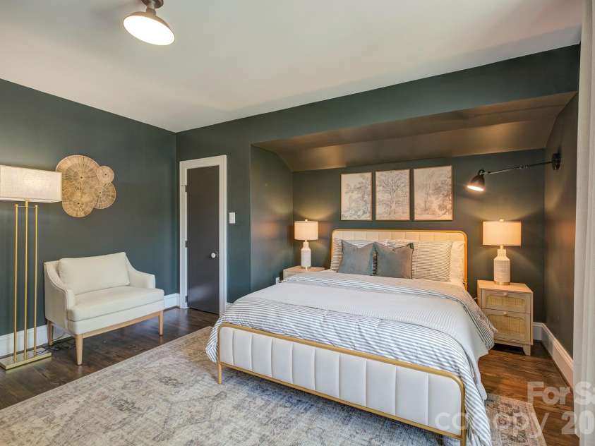 429 West Park Avenue, Charlotte, NC 28203.  MLS# CAR4431534, YatesRealty ID 55683. 