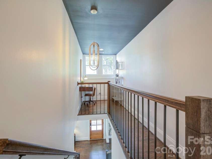 429 West Park Avenue, Charlotte, NC 28203.  MLS# CAR4431534, YatesRealty ID 55683. 
