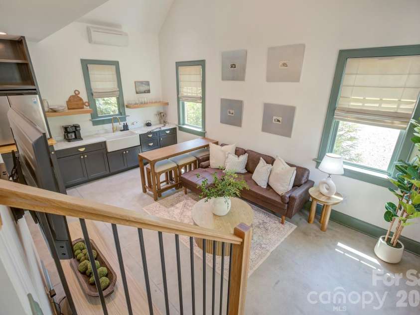 429 West Park Avenue, Charlotte, NC 28203.  MLS# CAR4431534, YatesRealty ID 55683. 