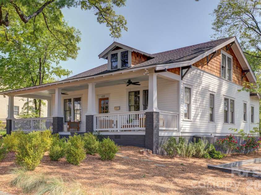 429 West Park Avenue, Charlotte, NC 28203.  MLS# CAR4431534, YatesRealty ID 55683. 