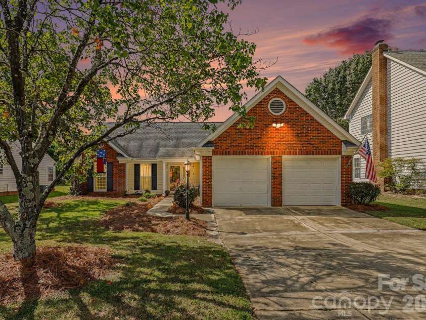 3203 Brookstone Trail, Indian Trail, NC 28079.  MLS# CAR4431545, YatesRealty ID 55684. 