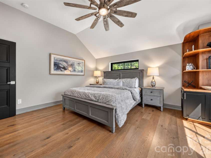 222 Greenbay Road, Mooresville, NC 28117.  MLS# CAR4431505, YatesRealty ID 55686. 