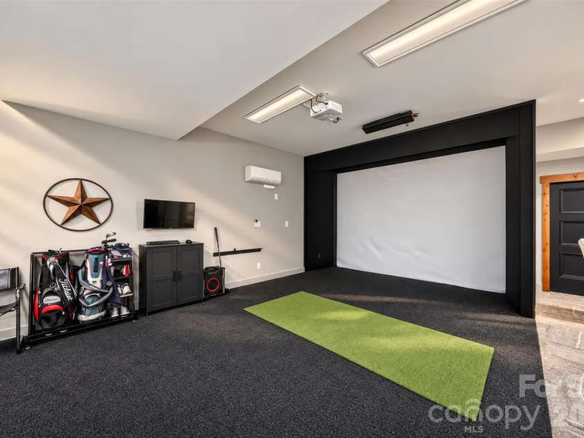 222 Greenbay Road, Mooresville, NC 28117.  MLS# CAR4431505, YatesRealty ID 55686. 