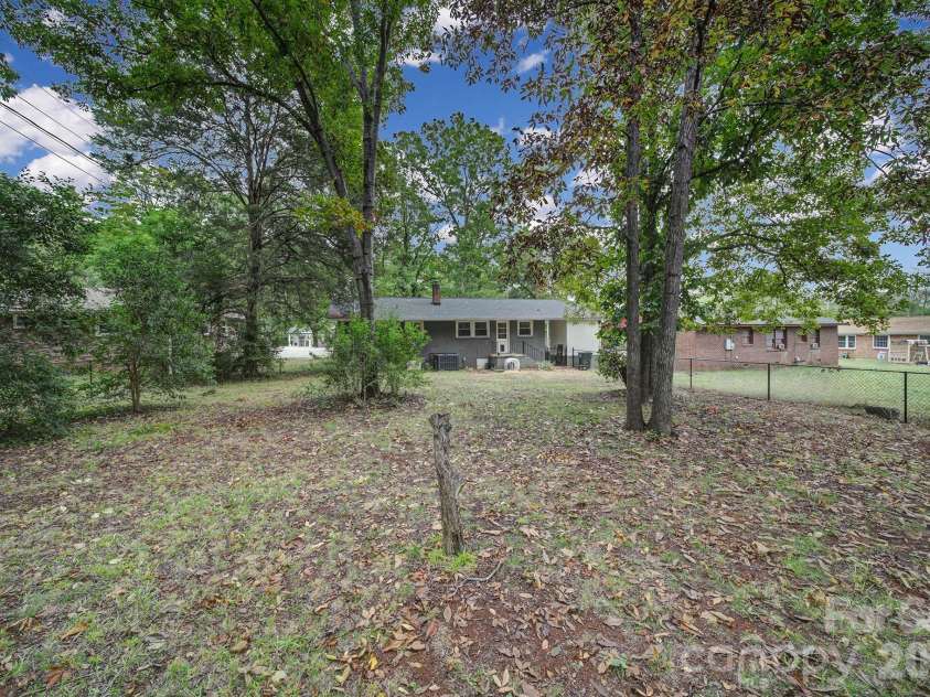 1064 Stonewall Avenue, Rock Hill, SC 29730.  MLS# CAR4431396, YatesRealty ID 55689. Backyard