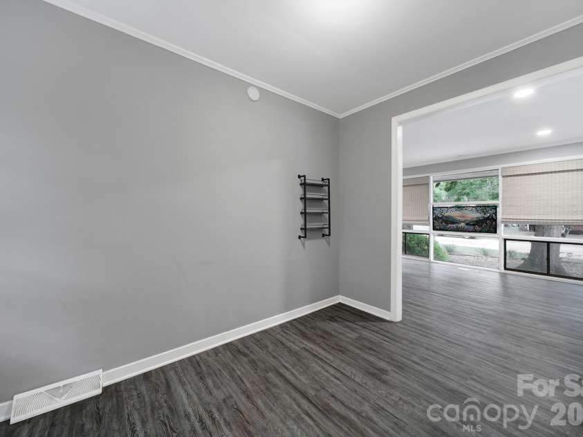 1064 Stonewall Avenue, Rock Hill, SC 29730.  MLS# CAR4431396, YatesRealty ID 55689. Kitchen