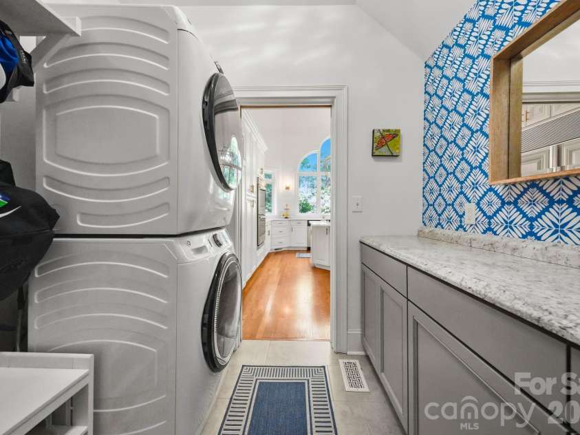 14281 Nolen Lane, Charlotte, NC 28277.  MLS# CAR4431414, YatesRealty ID 55690. 