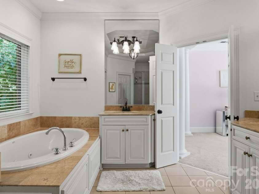 14281 Nolen Lane, Charlotte, NC 28277.  MLS# CAR4431414, YatesRealty ID 55690. 