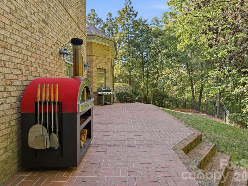 14281 Nolen Lane, Charlotte, NC 28277.  MLS# CAR4431414, YatesRealty ID 55690. 