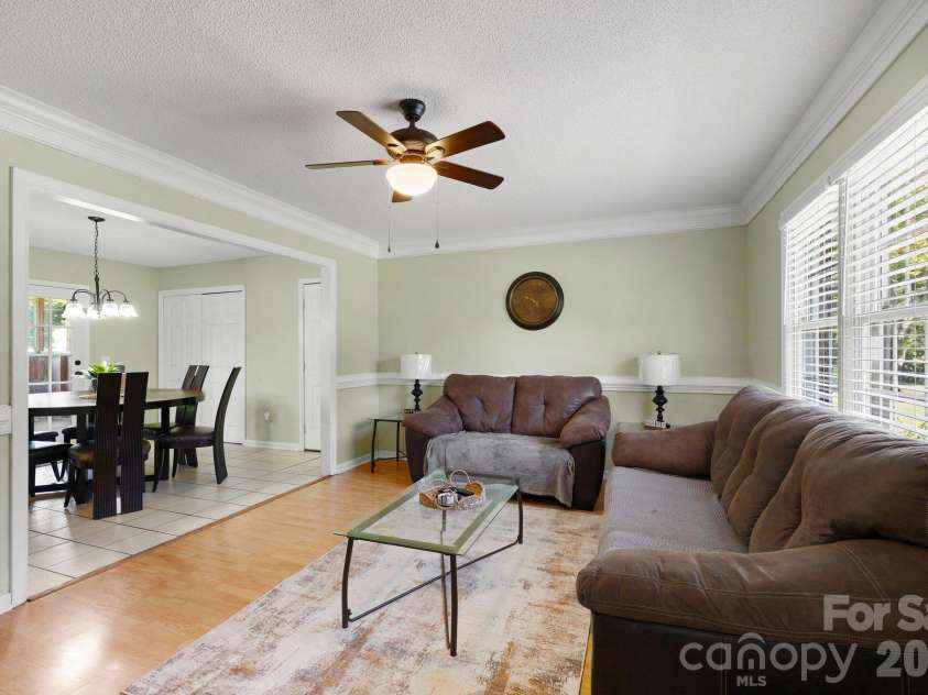 160 Chamblee Drive, Salisbury, NC 28147.  MLS# CAR4431373, YatesRealty ID 55693. 
